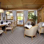 Filser Hotel 3*